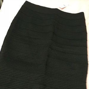New York & Co. body con skirt. Black.